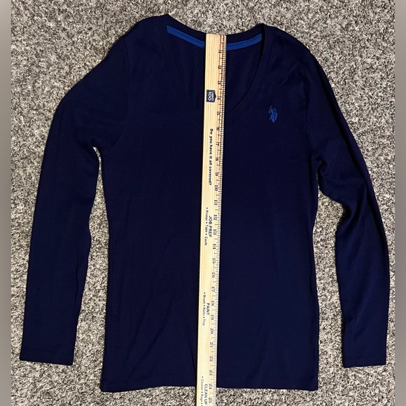 U.S. Polo Assn. Active Women's Navy V-Neck Long Sleeve Top! Size Medium. - Picture 14 of 14